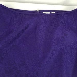 Le suit size 12 purple skirt